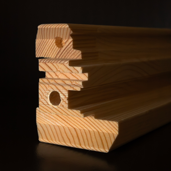 Infissi in legno: la tradizione proposta con realizzazione ad alta tecnologia e basso impatto ambientale. Essenze e tipologie idonee per interventi in ambienti classici o moderni