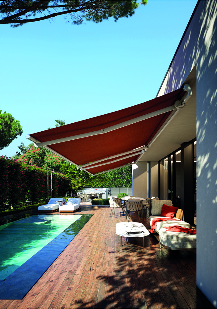 Tende a bracci: la classica tenda con bracci estensibili disponibile in diverse profondità per garantire una maggiore copertura ombreggiante.